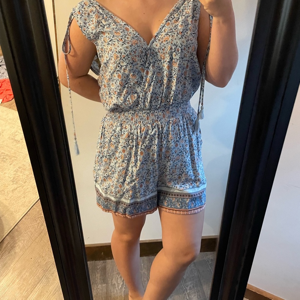 Tjmaxx romper, still has the tags